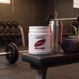 MAG-5+ Energy in palestra: panca, shaker e bilanciere