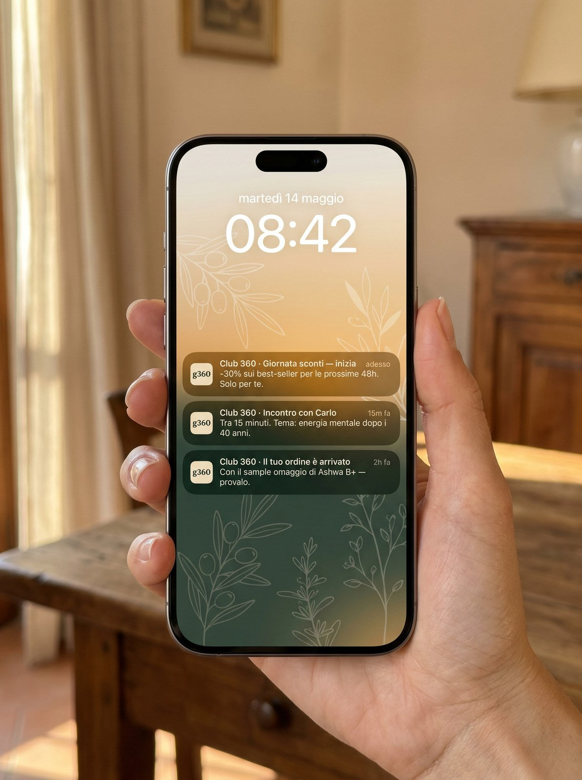 iPhone con notifiche Club 360